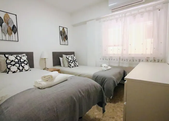 Tess Don Miguel * Fuengirola