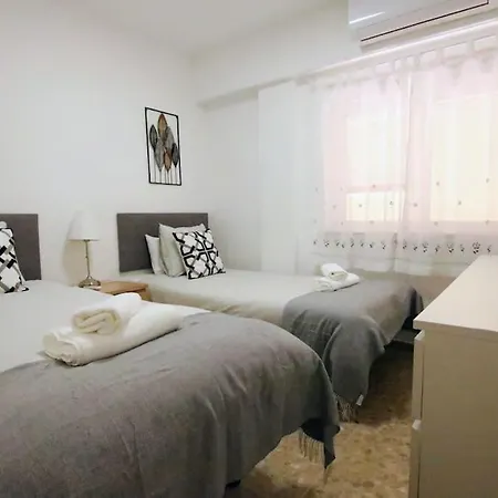 Tess Don Miguel * Fuengirola