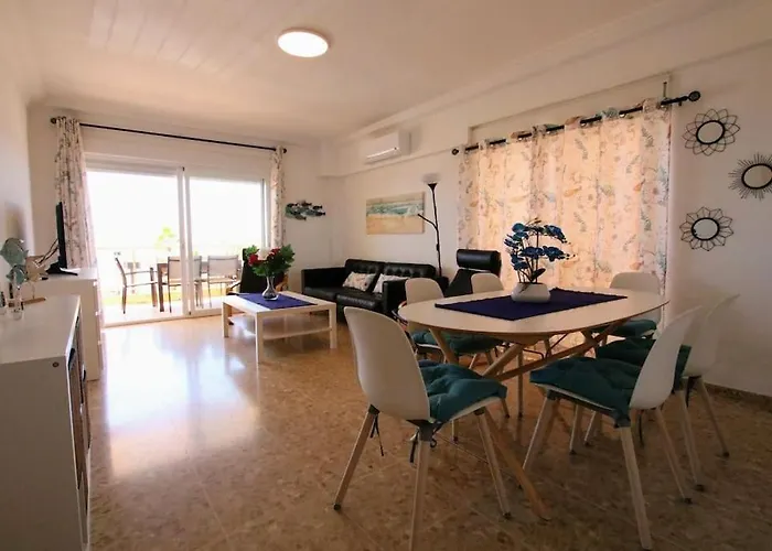 Tess Don Miguel * Fuengirola