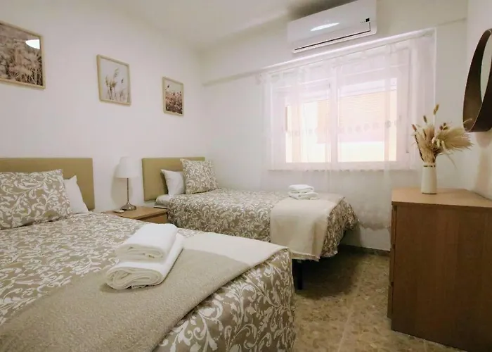 Tess Don Miguel * Fuengirola